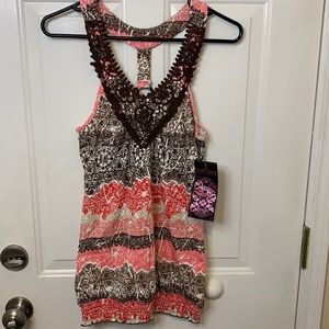 Tank top size large